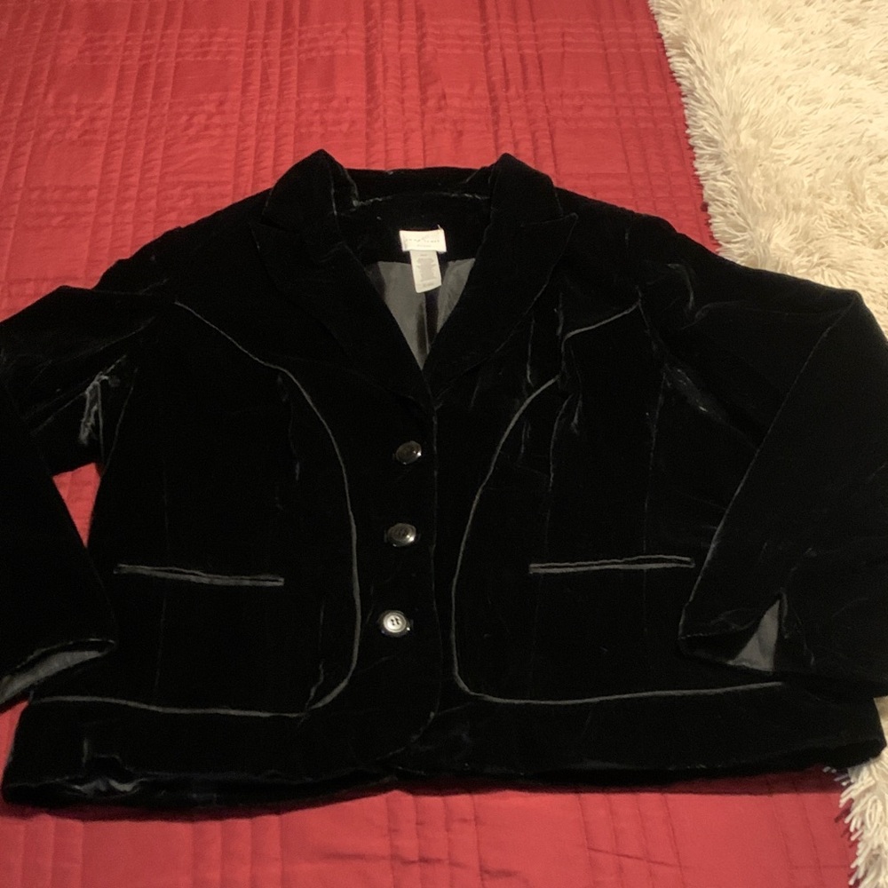 Emma James Size 16 Black Velvet Blazer